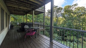 Lower deck with hot tub