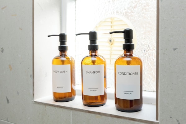 Bathroom amenities