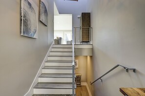 To Main Living, Dining & Kitchen