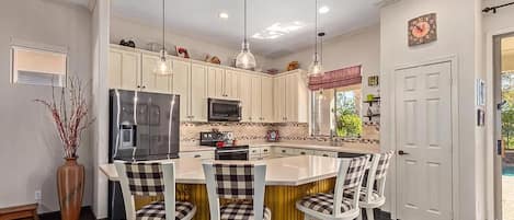 Indoors,Kitchen,Kitchen Island,Home Decor,Architecture