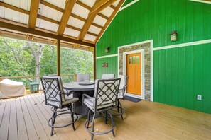 House Exterior | Furnished Deck | Gas Fire Table