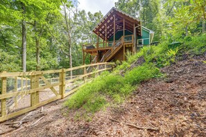 House Exterior | Private Yard