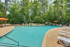 Stillwaters Resort | Community Amenities | Outdoor Pool