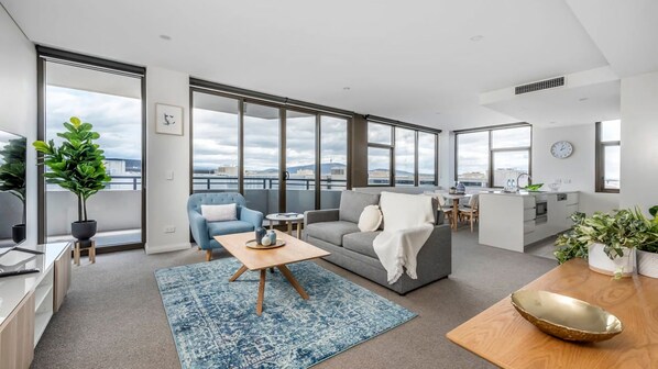 Spacious Open Plan Living