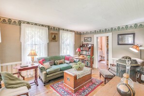 Living Room | Antique Decor | Books | 1st Floor