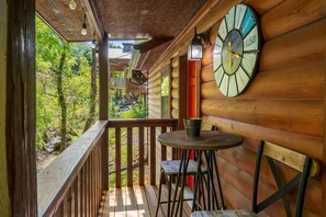 Perfect For Enjoying A Morning Coffee Or A Peaceful Evening!