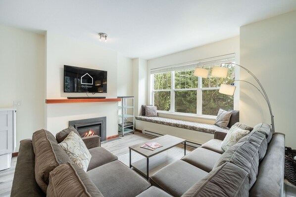 Living area: Fireplace and Cable TV