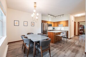 Dining area: Seats six people