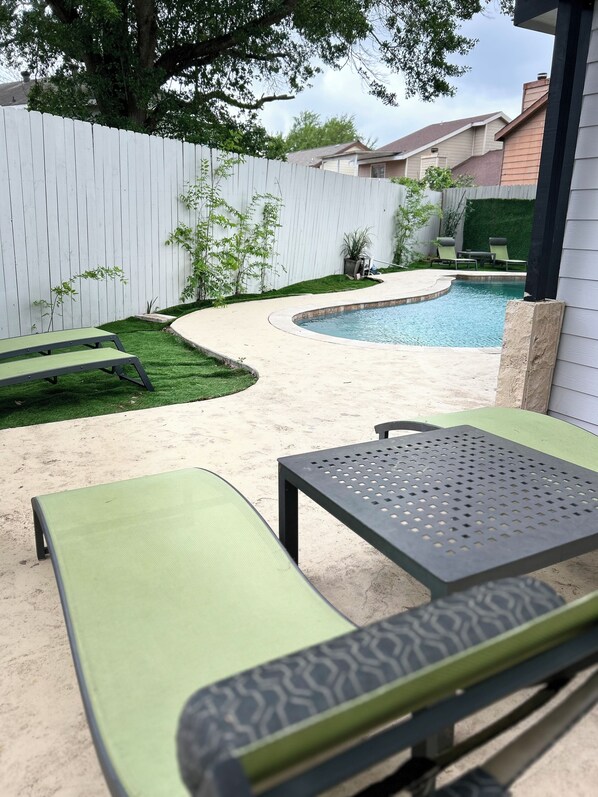 Pool