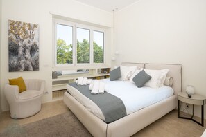 Main bedroom with ensuite bathroom