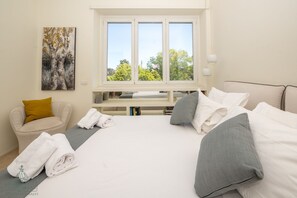 Main bedroom with ensuite bathroom