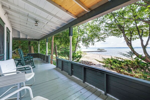 Alden Vacation Rental | 4BR | 2.5BA | 2,000 Sq Ft | 3 Steps Required