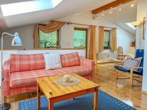 Maisonette-Ferienwohnung West, 2-5 Personen, 82 qm, 2 SZ, Balkon, Nichtraucher-Wohnbereich 2. Etage