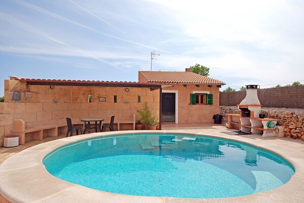 Amalia - Charming country house with pool in Mallorca