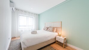 Double bedroom with cozy linen and comfortable mattress. #Comfort #Airbnb