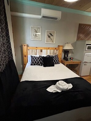 Queen Bed