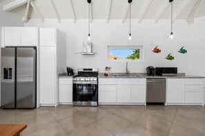 Breathtaking Prvt 4BR Pool Villa  5 Min to Beach (22714)