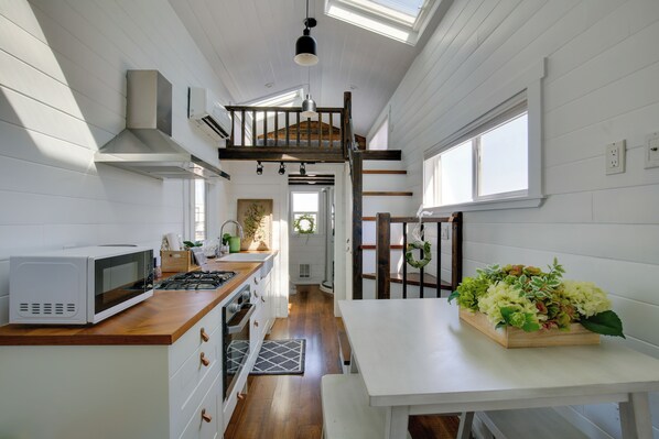 Defiance Vacation Rental | Studio | 1BA | 300 Sq Ft | Stairs Required