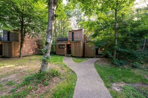Außenseite Ferienhaus [Sommer]
