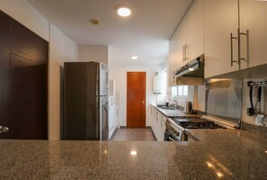 Open kitchen