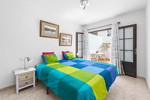 Dormitorio Principal con Balcón