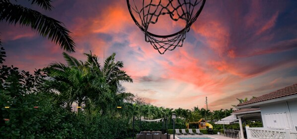 Shoot some hoops and unwind, enjour our private court