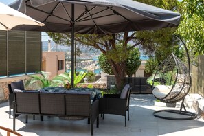 Balcony / Terrace / Patio, Building Exterior, Outdoor