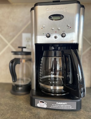 Kaffee und/oder Kaffeemaschine
