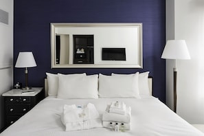 Unit with King Bed