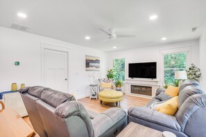 Living Room | Open Floor Plan