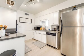 Kitchen | Cooking Basics | Dishwasher | Single-Story Condo
