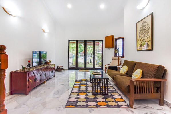 The spacious & comfy living area.