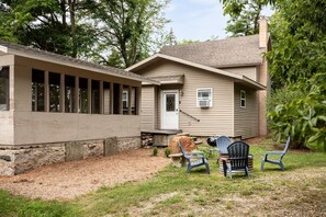 Tucked away in a serene suburban neighborhood, this cozy home offers a peaceful retreat from the daily grind. Its warm and inviting atmosphere provides the perfect setting to unwind and relax.