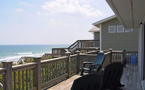 2nd Floor Oceanfront Sun Deck II