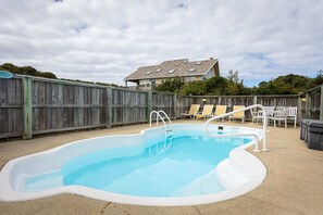 Private Pool