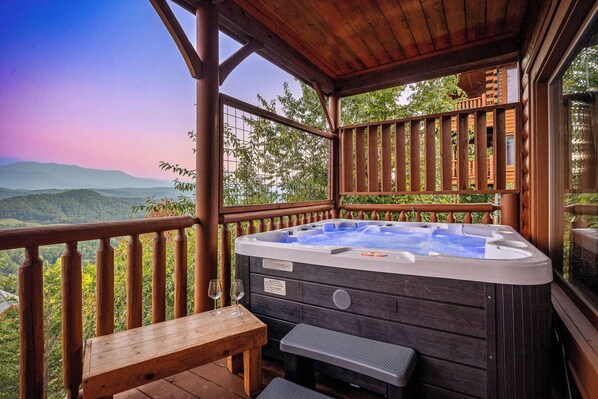 Private hot tub with views of The Great Smoky Mountains!