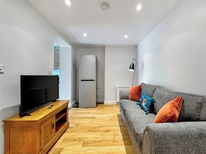 Living area | TreeTops Apartment, Bristol