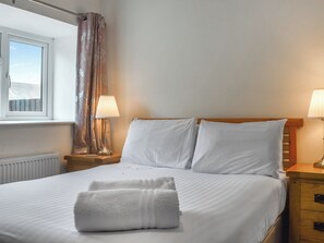 Double bedroom | Cottage 1 - Pengarreg Farm, Llanilar, near Aberystwyth
