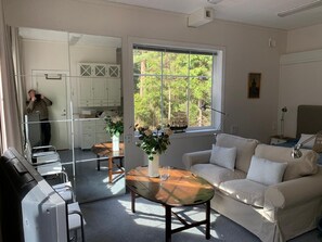 Living room towards NW