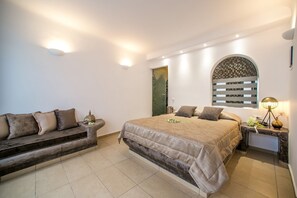 Glorious Santorini Apartment | Goldberry Apartment | Min. Children Age: 12 Years | Stunning Sea and Vulcano Views | Suite with Outdoor Hot Tub | Imerovigli