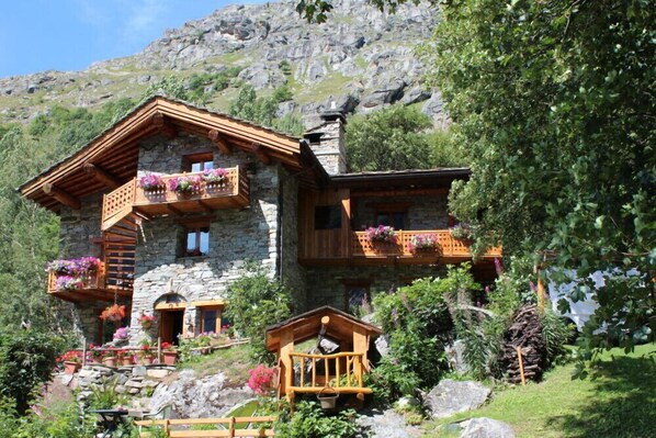 Exterior