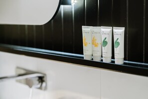 Équipements de salle de bain