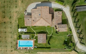 Activities, Amenities, Autumn, Balcony / Terrace / Patio, Building Exterior, Garden, Pool, Spring, Summer