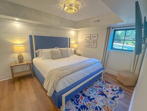 Lower-level primary King bedroom with full en suite!