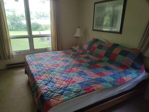 Bedroom 1 King
bed with ensuite bathroom & water view 