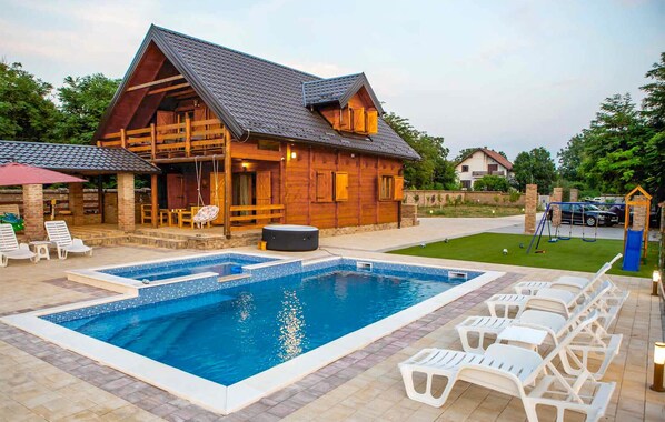 pool