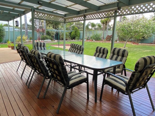 Outdoor dining
