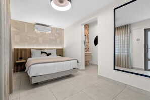 Modern room with a minimalist design, perfect for a relaxing stay.

