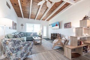 02 Living Room