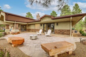 Patio | Fire Pit